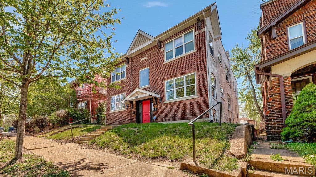 Photo of 3908 Mcdonald Avenue #1F, St Louis, MO 63116 (MLS # 26037029)