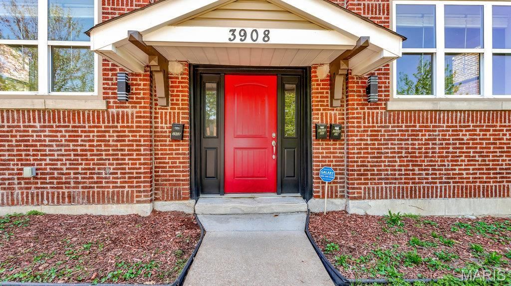 Photo of 3908 Mcdonald Avenue #1F, St Louis, MO 63116 (MLS # 26037029)