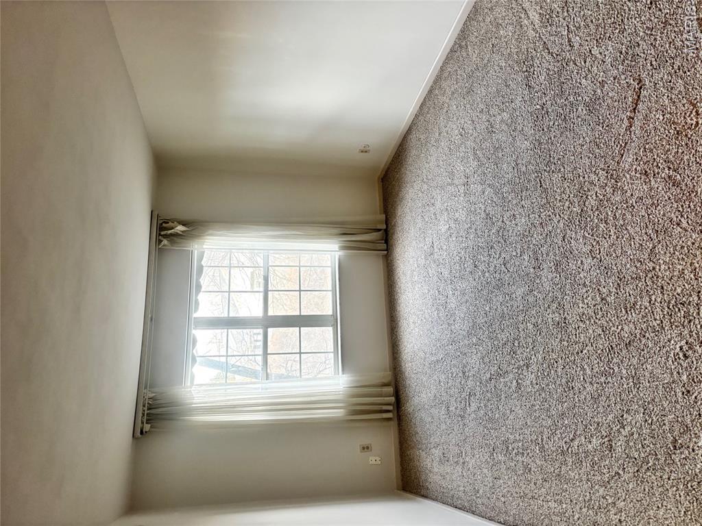 Carriage House Manor Condo Ph - Residential