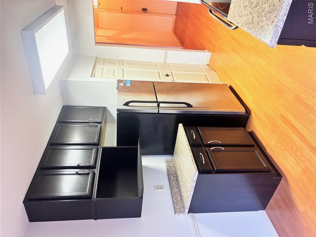 Carriage House Manor Condo Ph - Residential