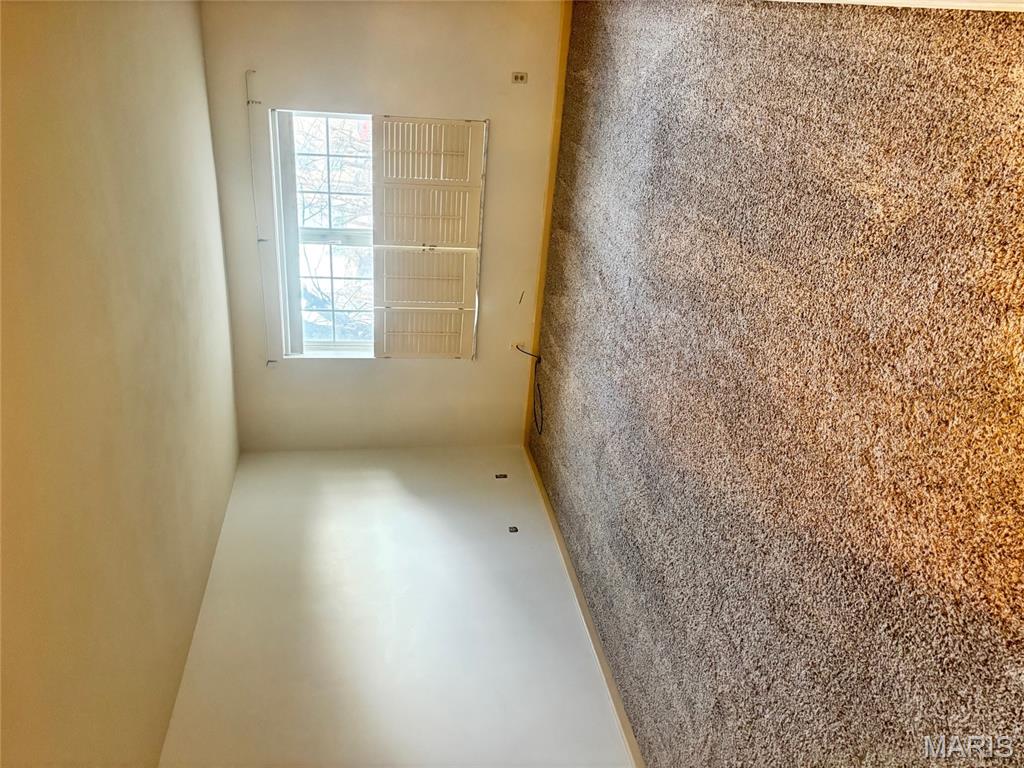 Carriage House Manor Condo Ph - Residential