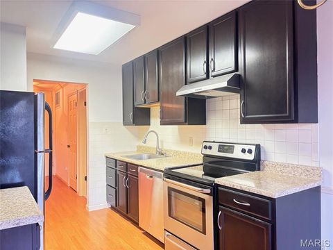 Tiny photo for 920 Guelbreth Lane #103, Creve Coeur, MO 63141 (MLS # 26001831)