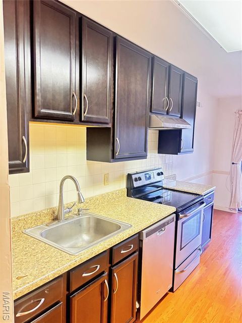 Tiny photo for 920 Guelbreth Lane #103, Creve Coeur, MO 63141 (MLS # 26001831)