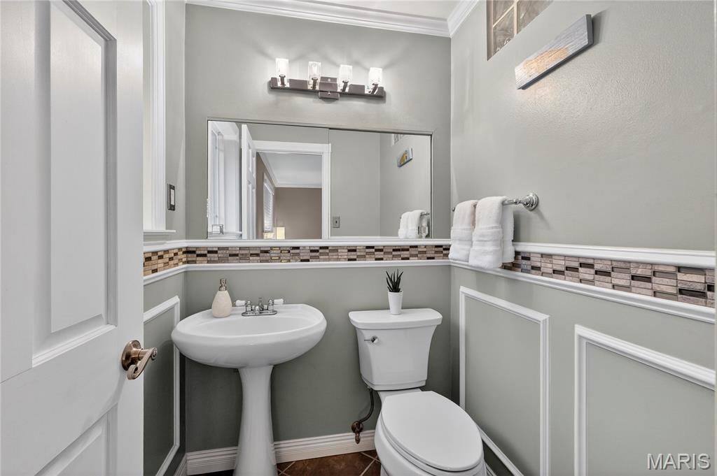 A R Schollmeyers Resub Of Norths Forest - Residential