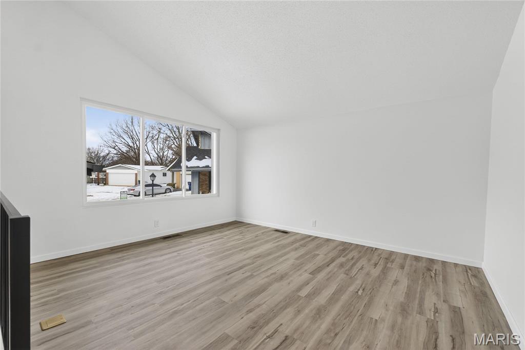 Mayer Wedgwood Green Pheasant Run 6 - Residential