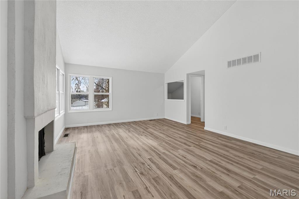 Mayer Wedgwood Green Pheasant Run 6 - Residential