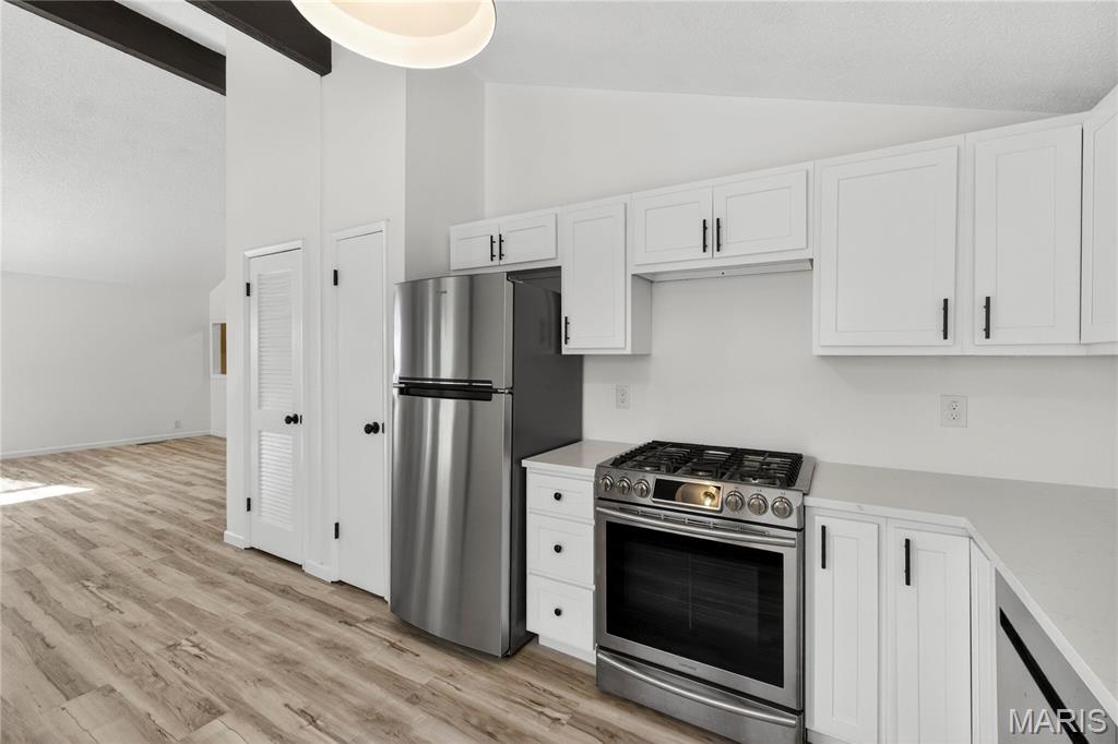 Mayer Wedgwood Green Pheasant Run 6 - Residential