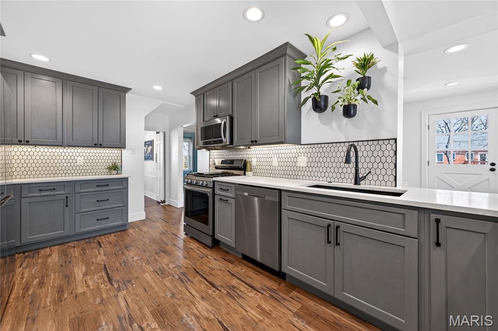 Adele Place - Residential