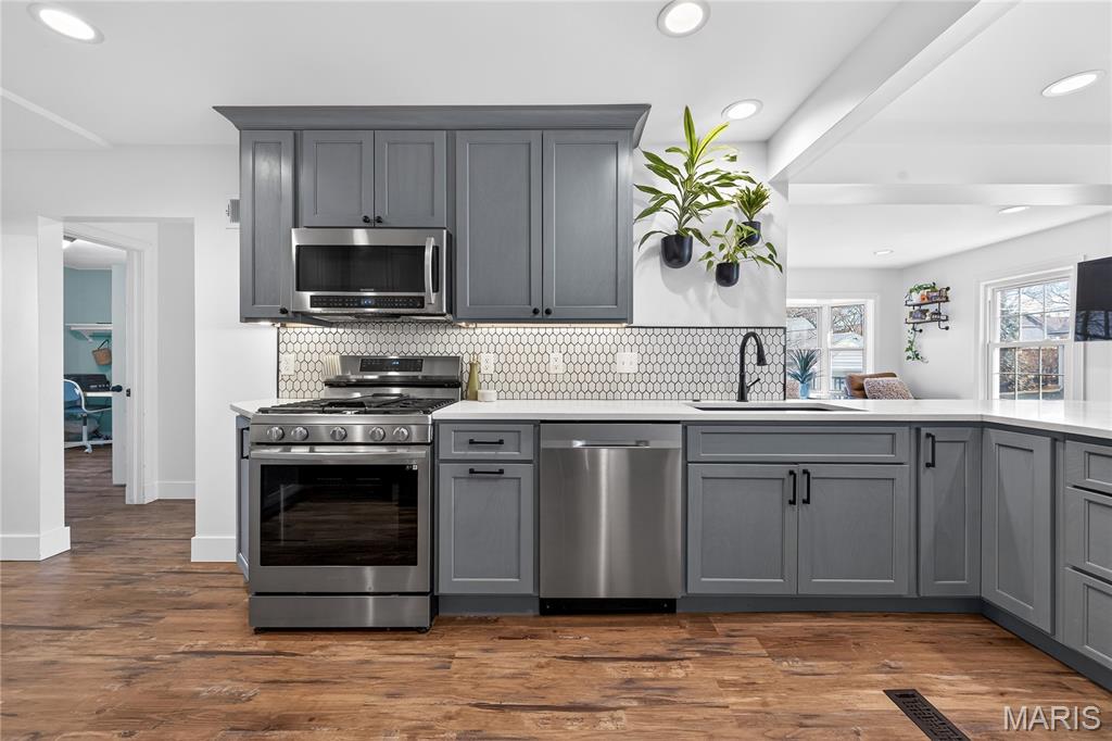 Adele Place - Residential