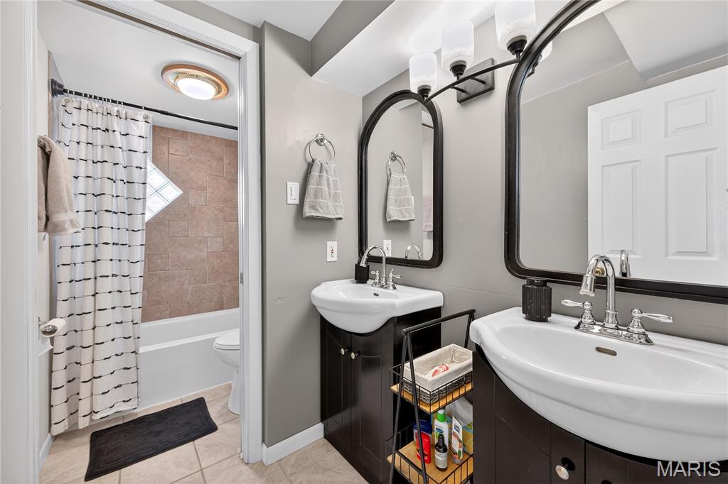 Adele Place - Residential