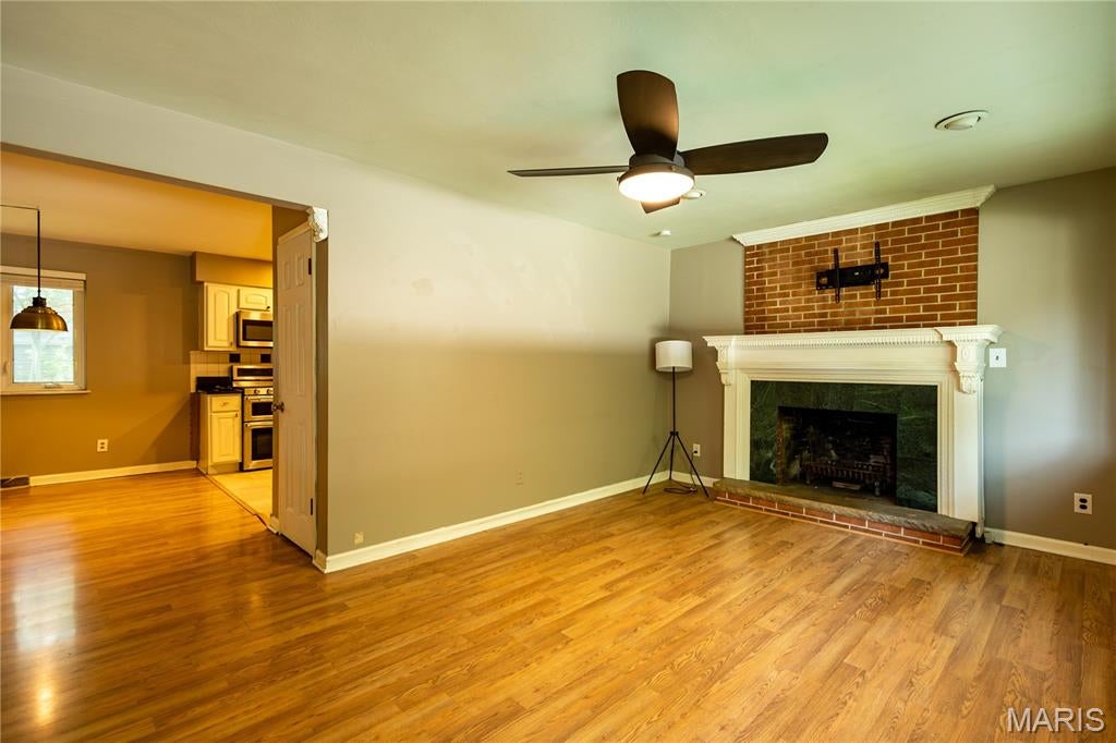 2035 Valmont Drive - Photo 3