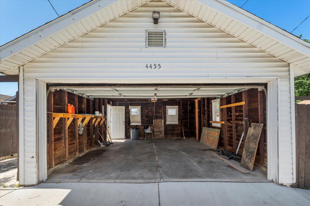 St Louis, Missouri 63116, United States, 2 Bedrooms Bedrooms, ,1 BathroomBathrooms,Residential,Pending,135666