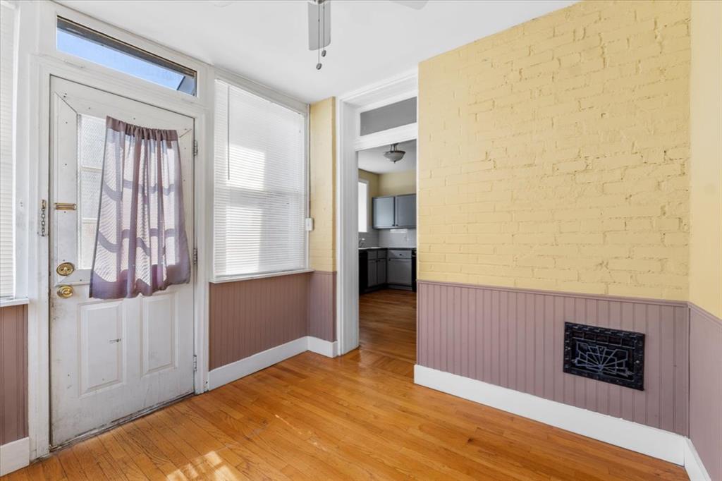 St Louis, Missouri 63116, United States, 2 Bedrooms Bedrooms, ,1 BathroomBathrooms,Residential,Pending,135666