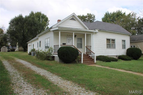 Photo of 307 S. Washington St ST, Paris, MO 65275 (MLS # 26066798)