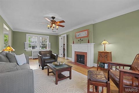 Tiny photo for 662 Fairview Avenue, Webster Groves, MO 63119 (MLS # 26021693)