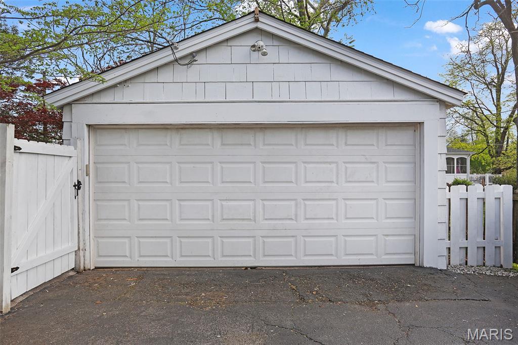 Clarks Add To Tuxedo Park - Residential