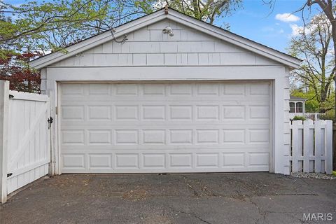 Tiny photo for 662 Fairview Avenue, Webster Groves, MO 63119 (MLS # 26021693)