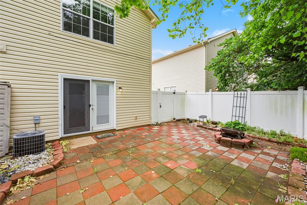 Woodside Crk Town Homes 04 - Residential