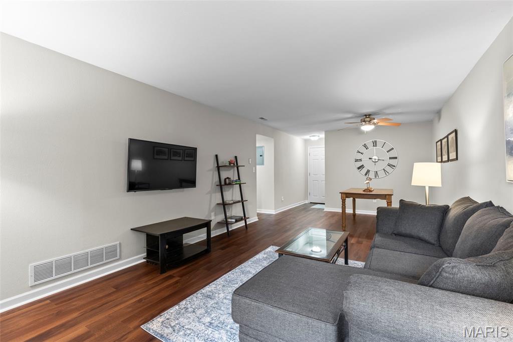 Greenbriar Condo - Residential