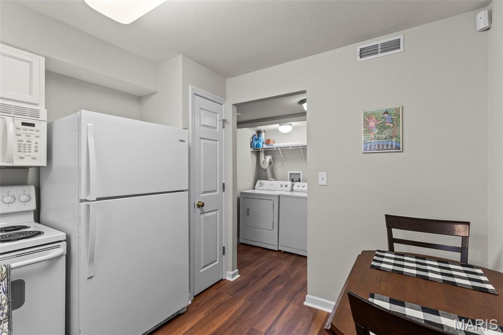 Greenbriar Condo - Residential
