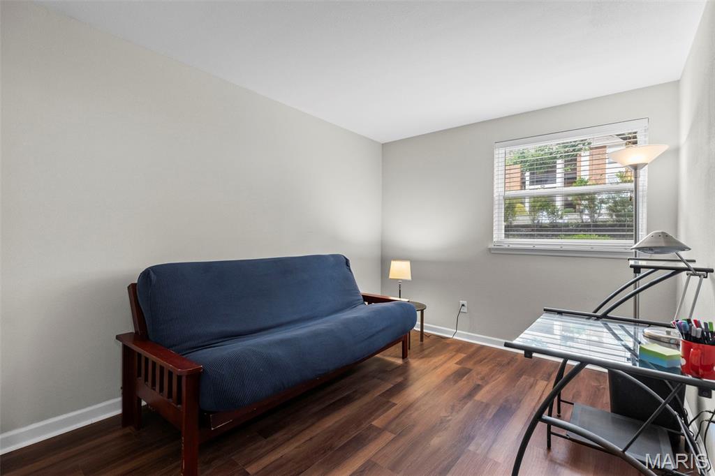 Greenbriar Condo - Residential
