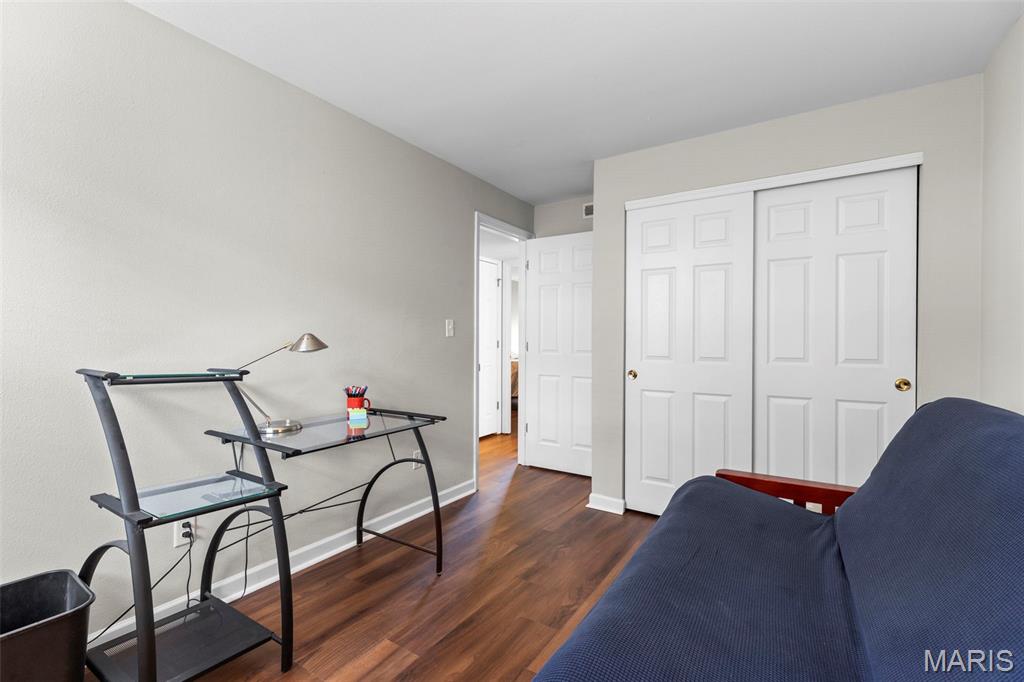 Greenbriar Condo - Residential