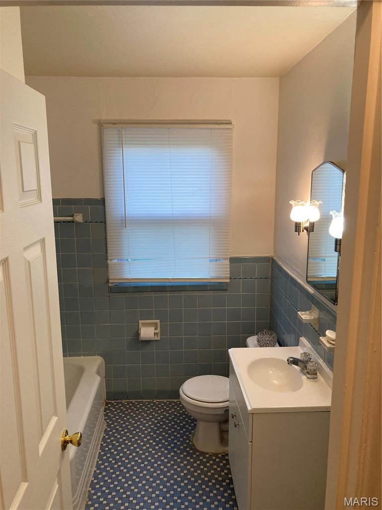 5600 Lucas And Hunt Road