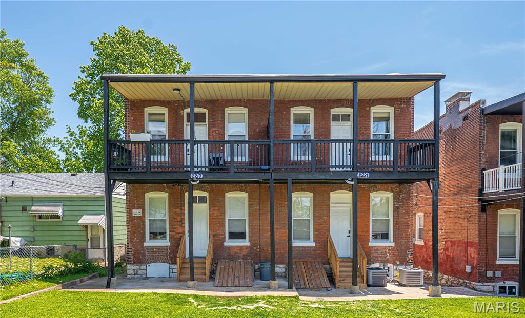 2219 Benton Terrace