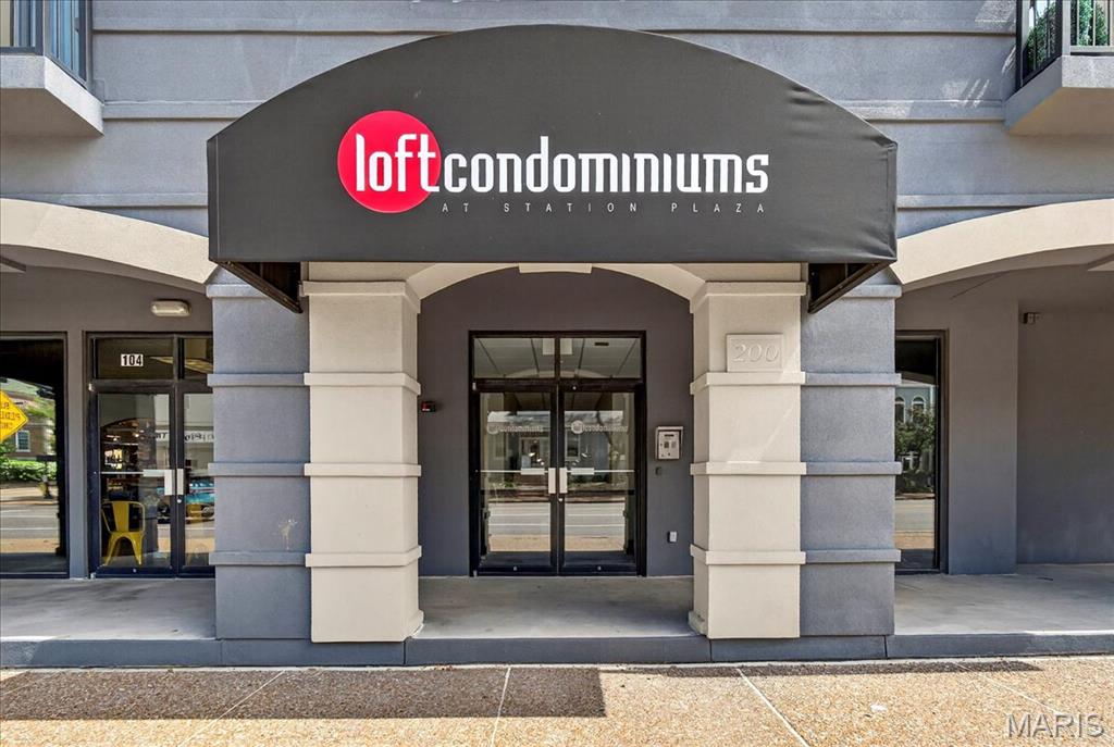 Kirkwood, Missouri 63122, United States, 1 Bedroom Bedrooms, ,2 BathroomsBathrooms,Residential,Active,202634