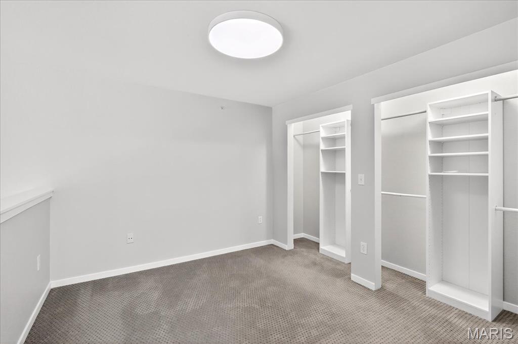 Kirkwood, Missouri 63122, United States, 1 Bedroom Bedrooms, ,2 BathroomsBathrooms,Residential,Active,202634