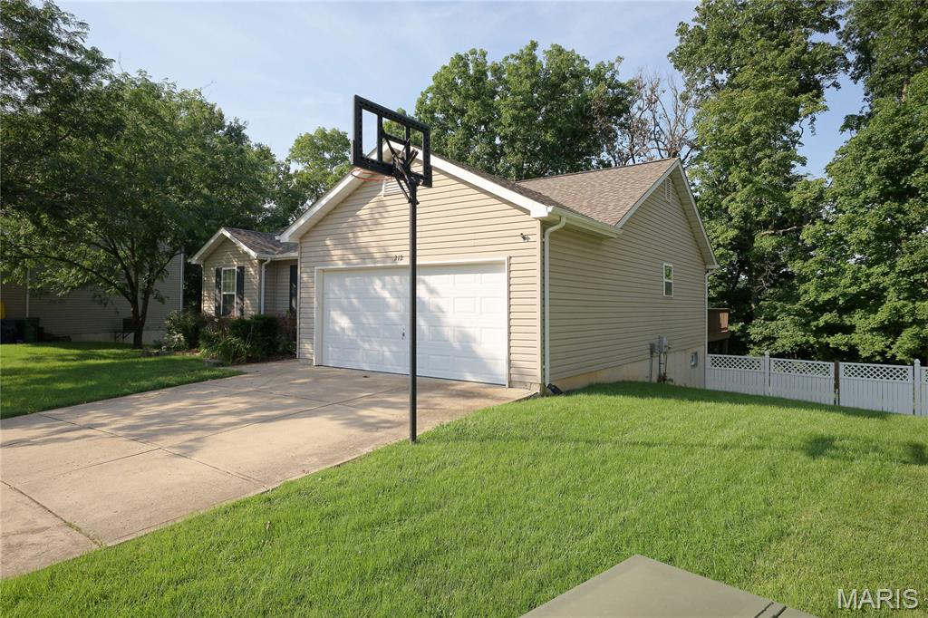 212 Gran Vista Drive