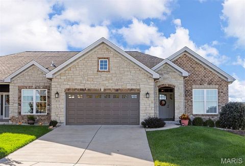 212 Colonial Crossing Wentzville MO 63385