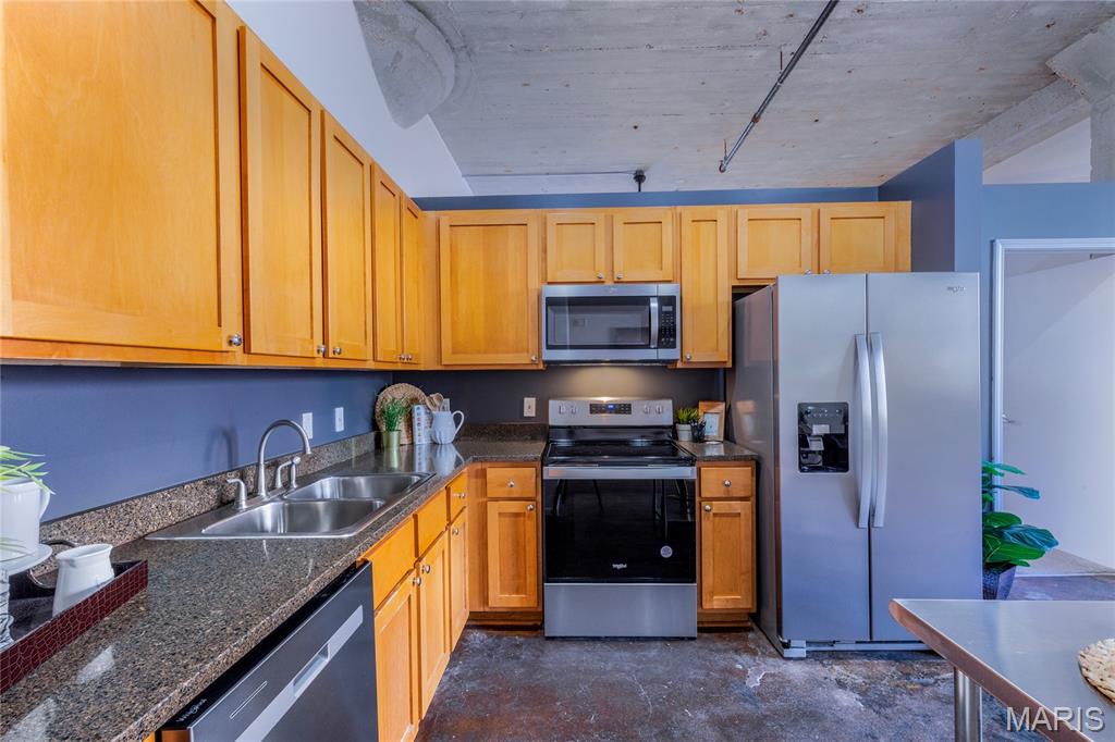 Lucas Lofts - Residential Lease