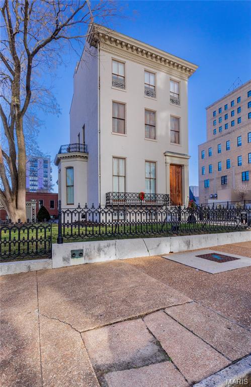 Lucas Lofts - Residential Lease