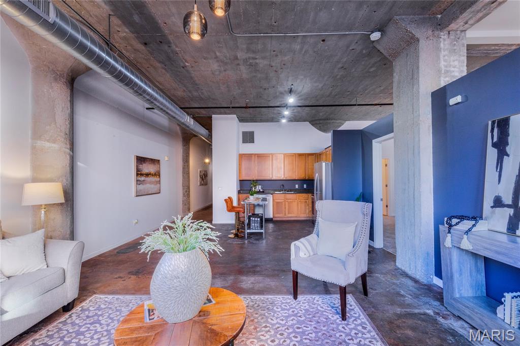 Lucas Lofts - Residential Lease