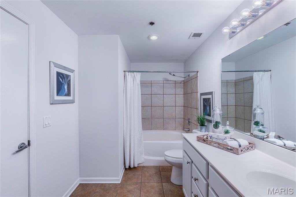 Lucas Lofts - Residential Lease