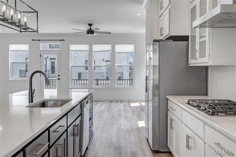 Tiny photo for 16507 Honey Locust Drive #303, Chesterfield, MO 63005 (MLS # 25075970)