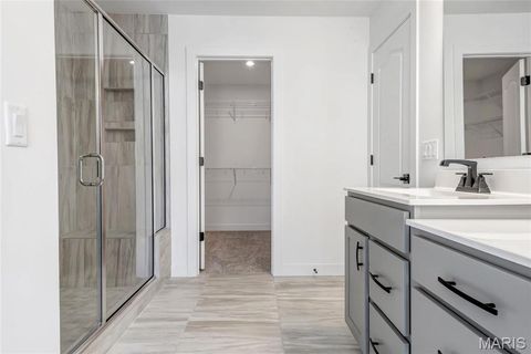 Tiny photo for 16507 Honey Locust Drive #303, Chesterfield, MO 63005 (MLS # 25075970)