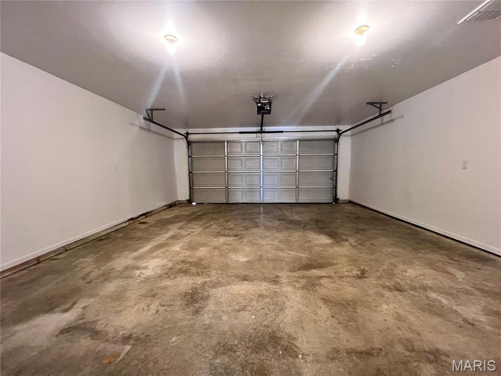 Hickory Valley - Residential Income