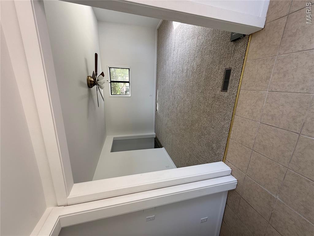Carleton Add - Residential