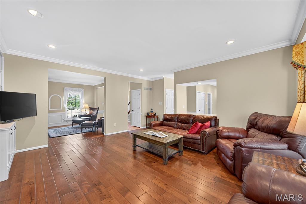 16715 Chesterfield Manor Drive