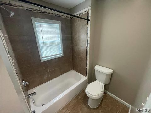 Tiny photo for 6155 Emerald Avenue, St Louis, MO 63135 (MLS # 26018782)