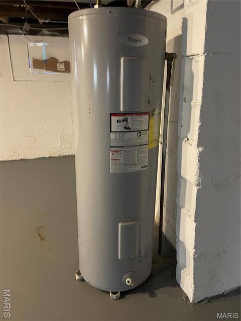 Tiny photo for 6155 Emerald Avenue, St Louis, MO 63135 (MLS # 26018782)