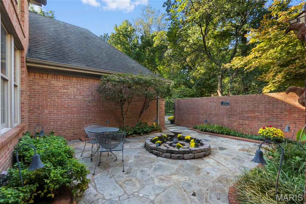 Briarwood Estate - Residential