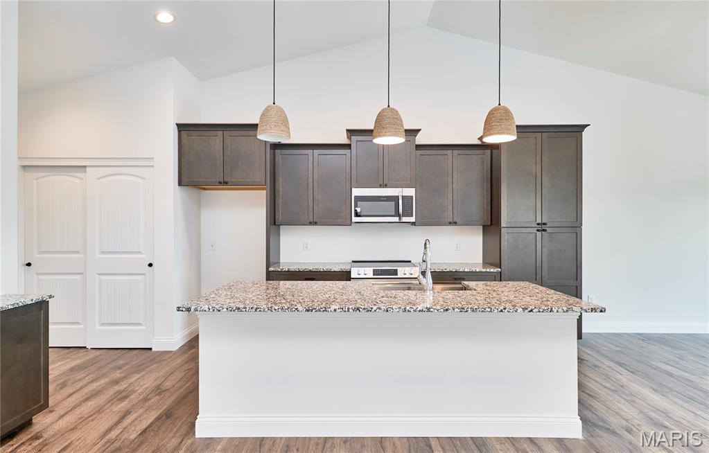 16 Canyon Creek Court