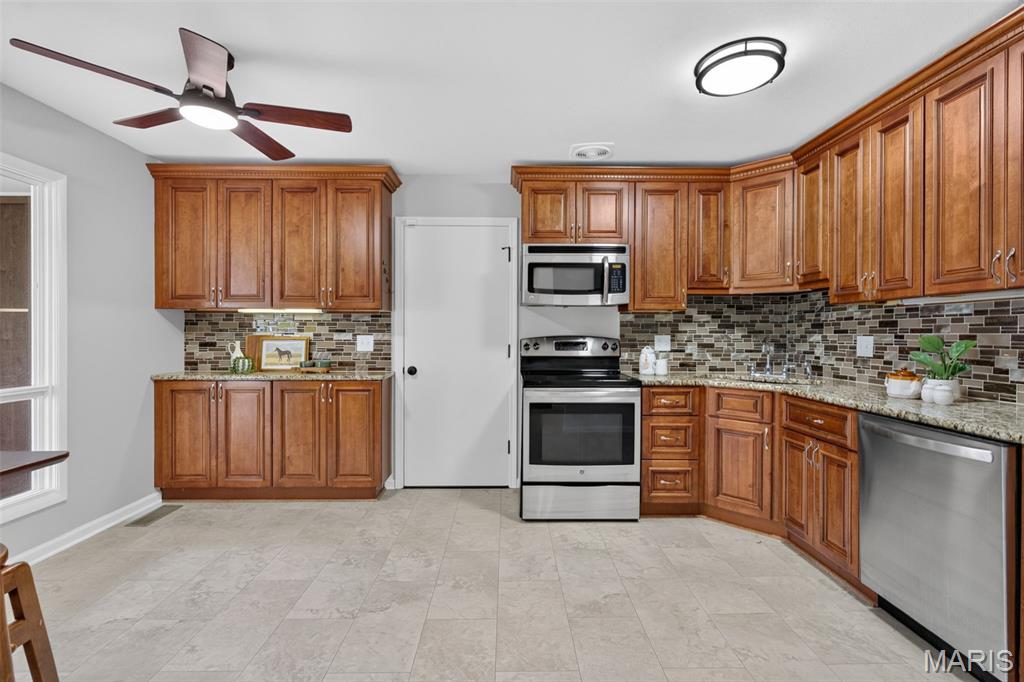 7323 Cartwheel Lane