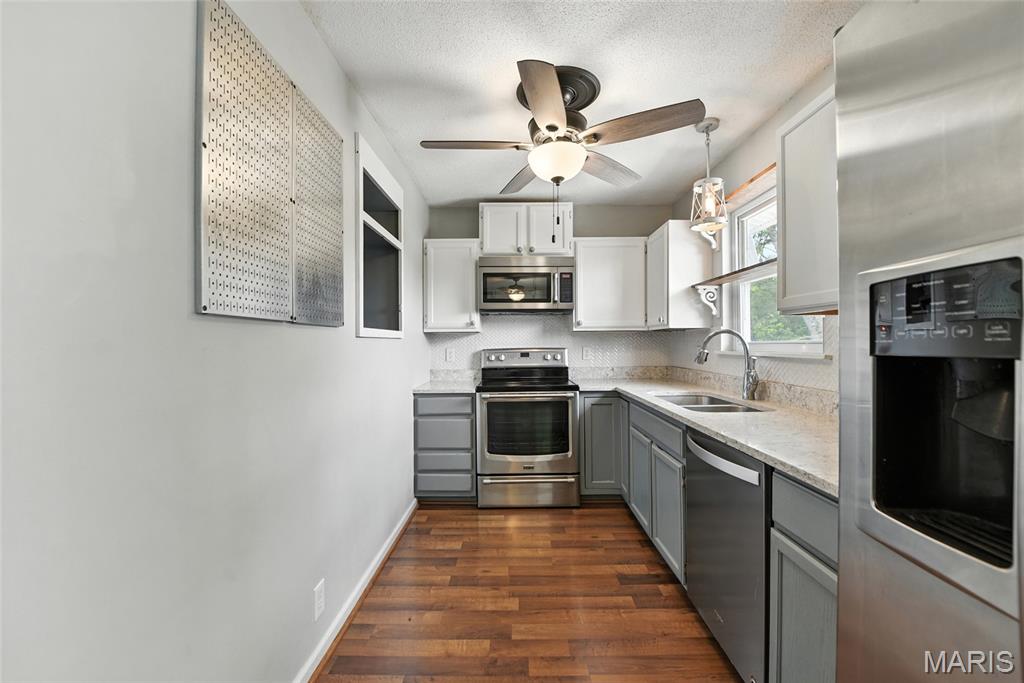 2709 Victoria Road
