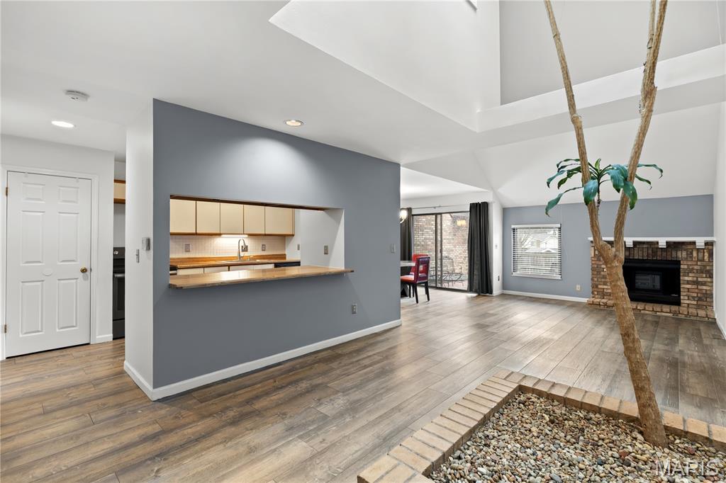 Somerfor Condo - Residential