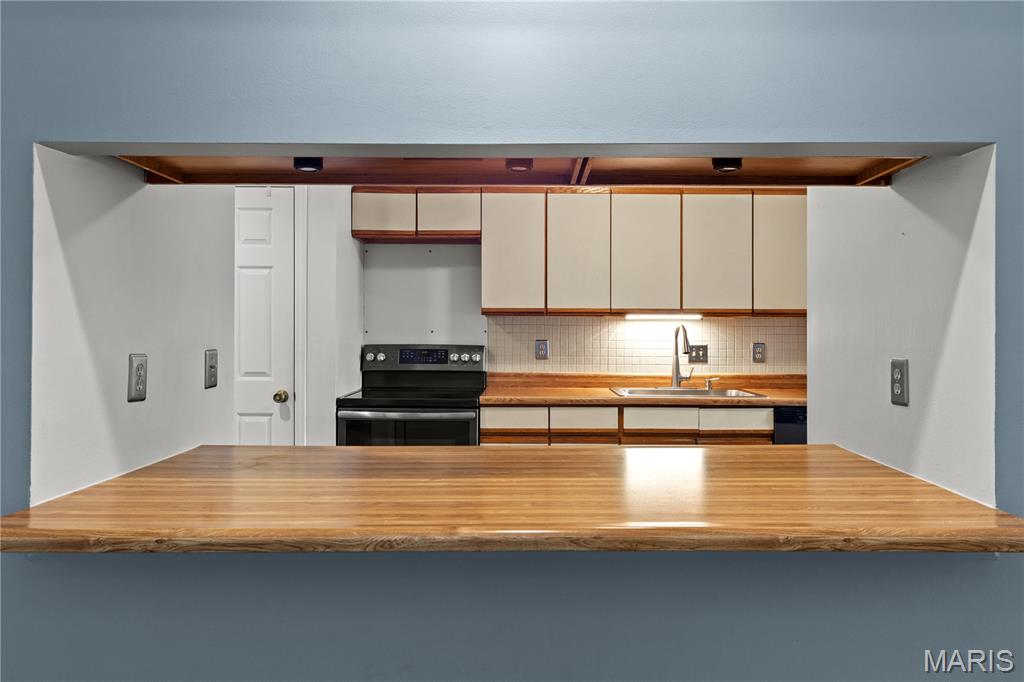 Somerfor Condo - Residential