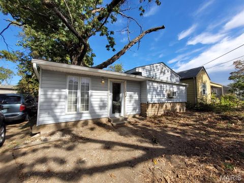 Tiny photo for 10835 Big Bend Road, Kirkwood, MO 63122 (MLS # 25069739)